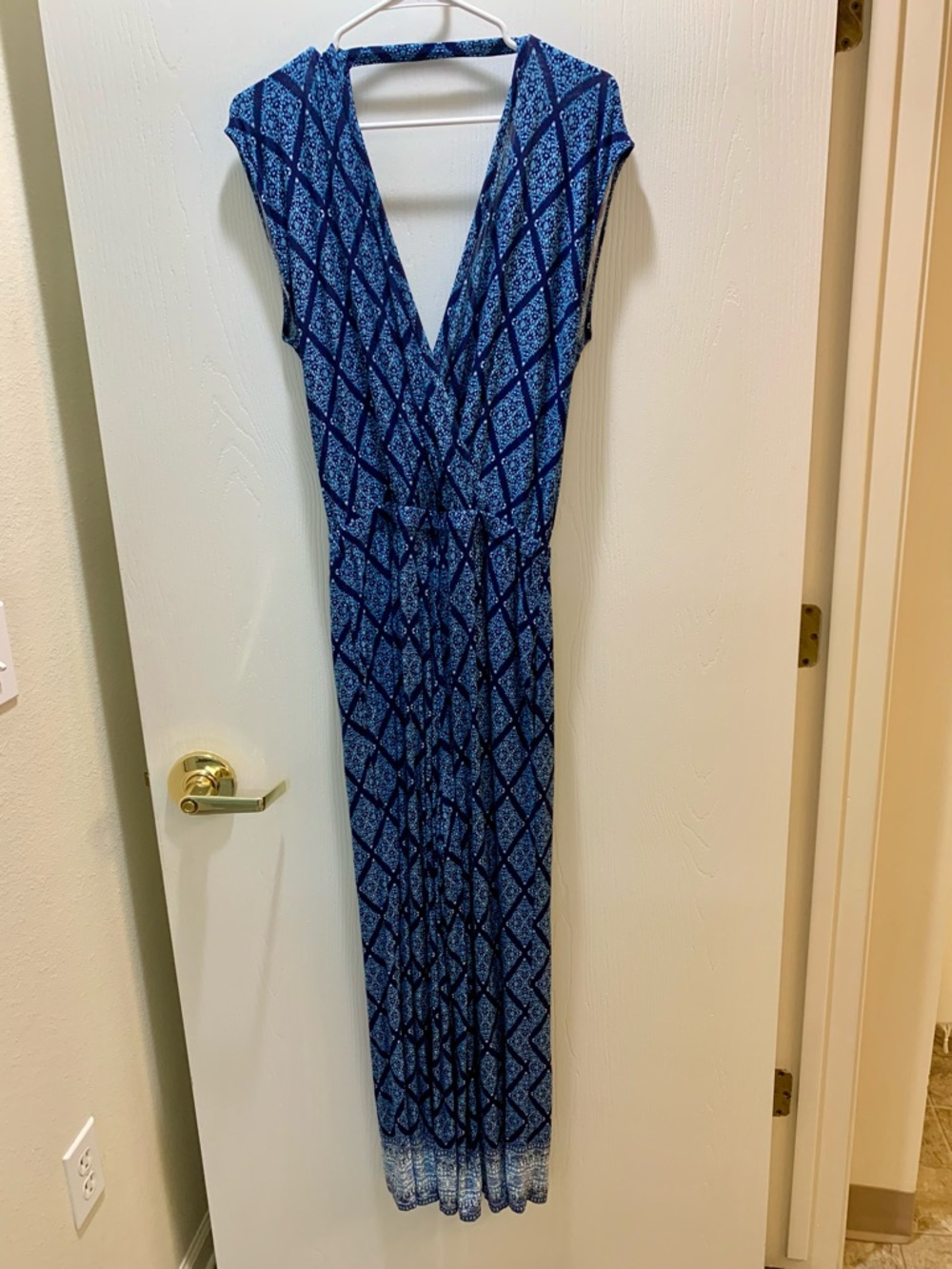 Loft Jumpsuit - Picture 2 of 11
